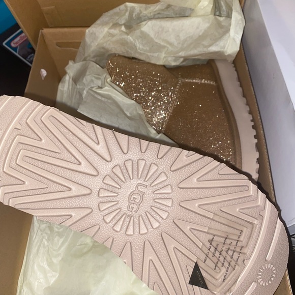 Brand new ugg boots size 5 - Picture 6 of 6